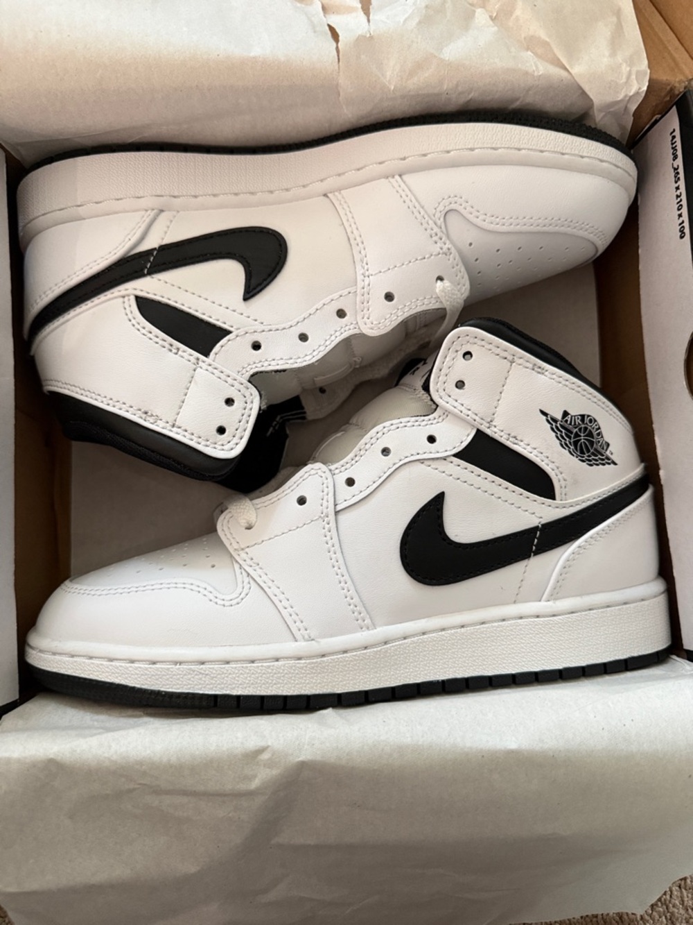 New in box!! Nike Air Jordan 1 Mid White/Black Boys Sneakers